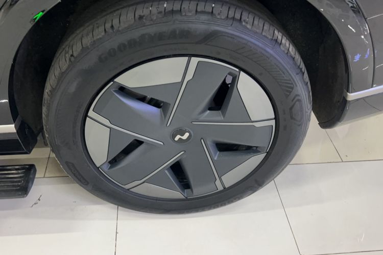 Used ONVO Luxeed L90 2025 Model—Max Six-Seater Version Exterior 3