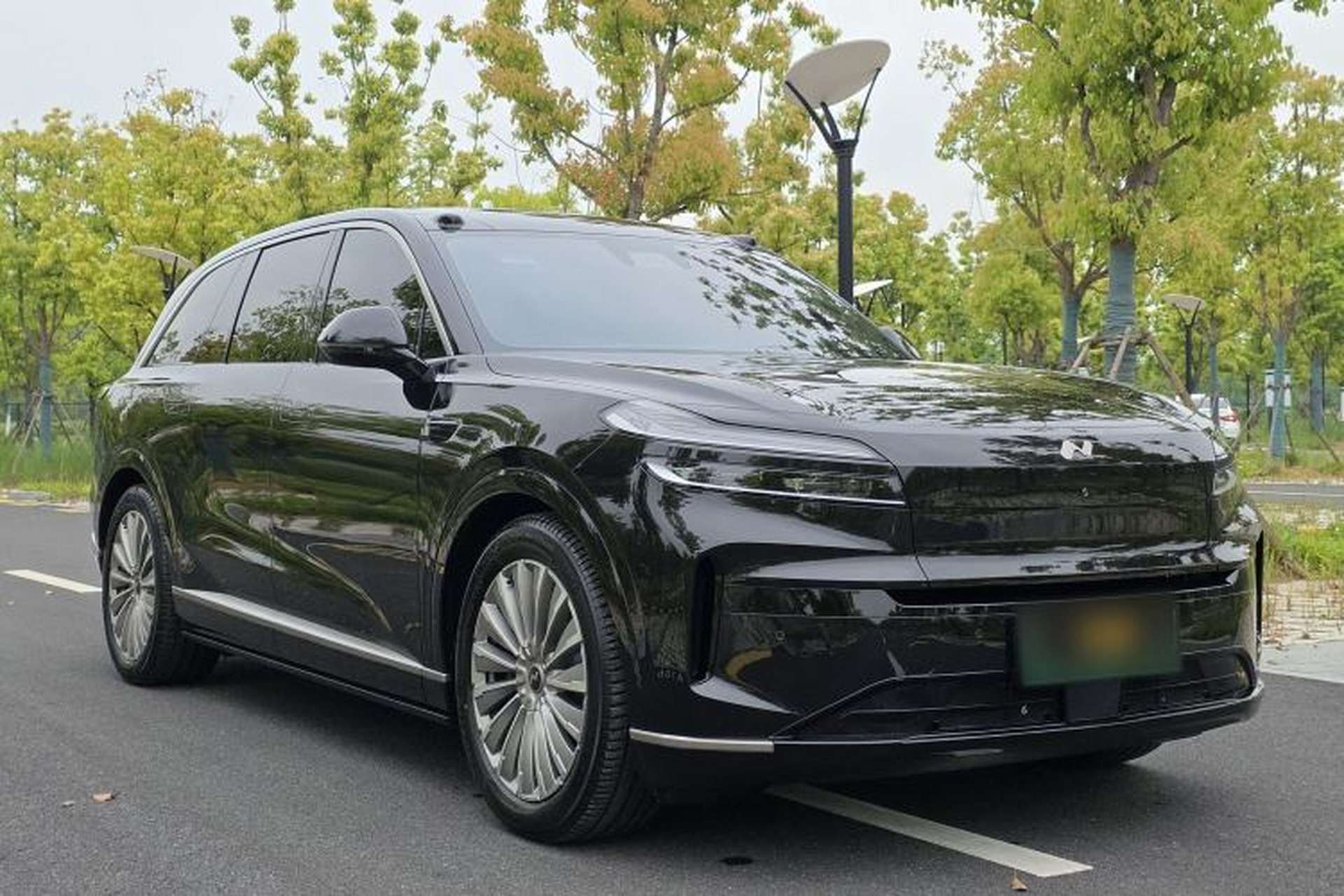 Used ONVO Luxeed L90 2025 Model—Ultra Six-Seater Version Exterior 3