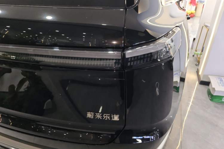 Used ONVO Luxeed L90 2025 Model—Max Six-Seater Version Exterior 3
