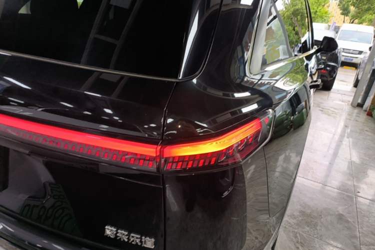 Used ONVO Luxeed L90 2025 Model—Max Six-Seater Version Exterior 3
