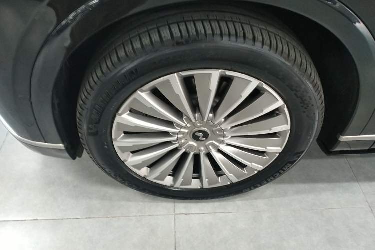 Used ONVO Luxeed L90 2025 Model—Ultra Six-Seater Version Exterior 4