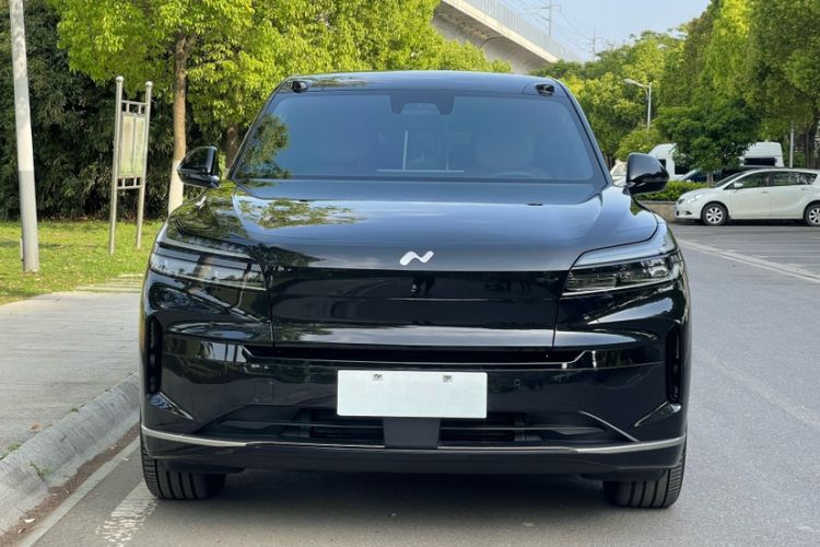 Used ONVO Luxeed L90 2025 Model—Ultra Six-Seater Version Exterior 4