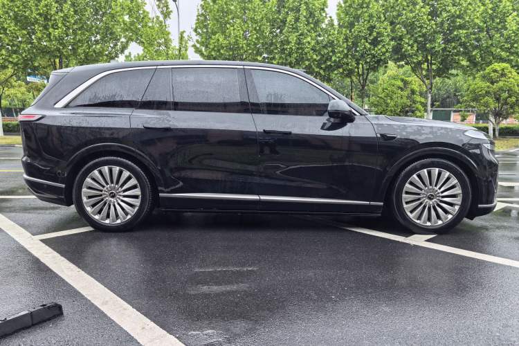 Used ONVO Luxeed L90 2025 Model—Ultra Six-Seater Version Exterior 4