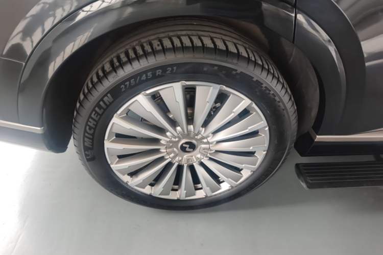 Used ONVO Luxeed L90 2025 Model—Max Six-Seater Version Exterior 5