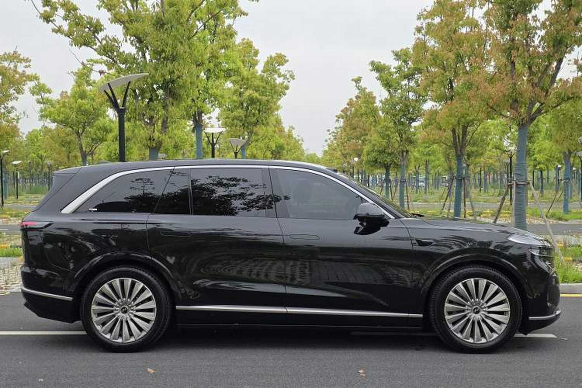 Used ONVO Luxeed L90 2025 Model—Ultra Six-Seater Version Exterior 5