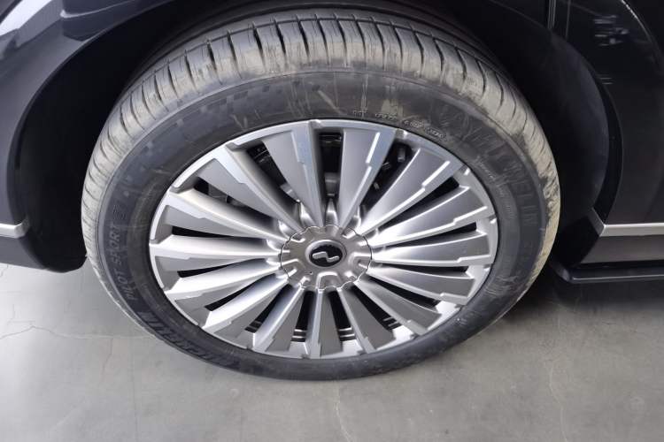 Used ONVO Luxeed L90 2025 Model—Max Six-Seater Version Exterior 5
