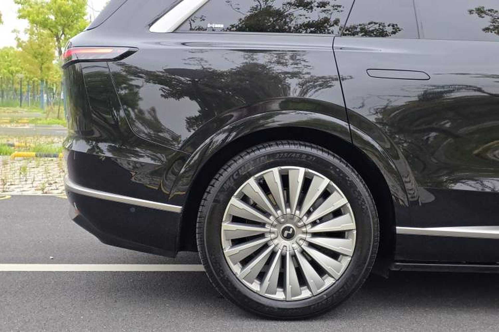 Used ONVO Luxeed L90 2025 Model—Ultra Six-Seater Version Exterior 8