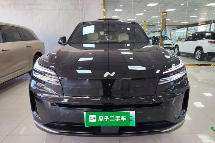 Used ONVO Luxeed L90 2025 Model—Max Six-Seater Version Front