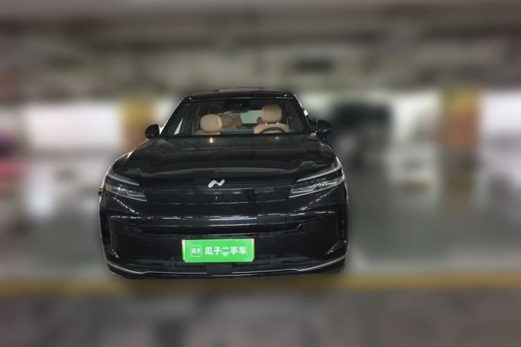 Used ONVO Luxeed L90 2025 Model—Ultra Six-Seater Version Front