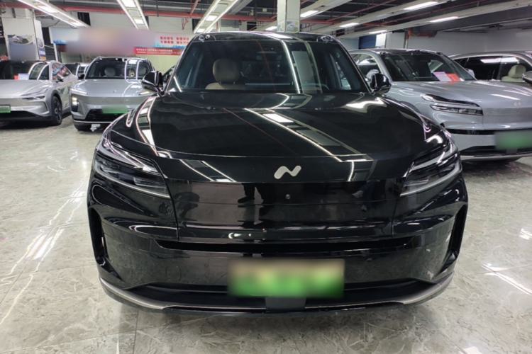 Used ONVO Luxeed L90 2025 Model—Max Six-Seater Version Front