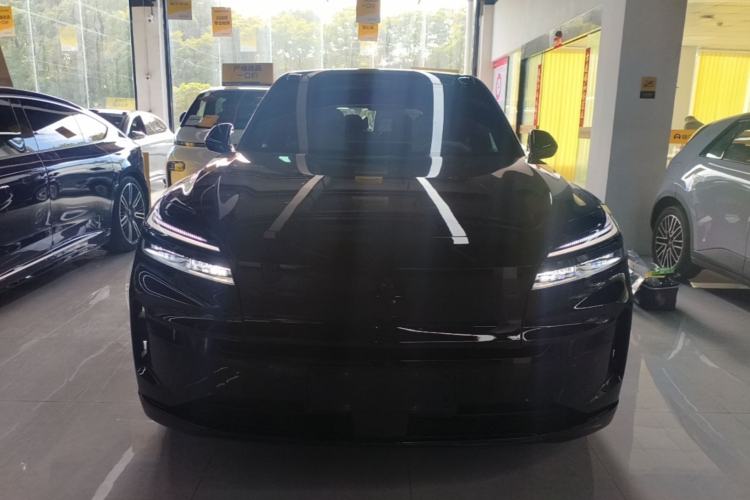 Used ONVO Luxeed L90 2025 Model—Max Six-Seater Version Front