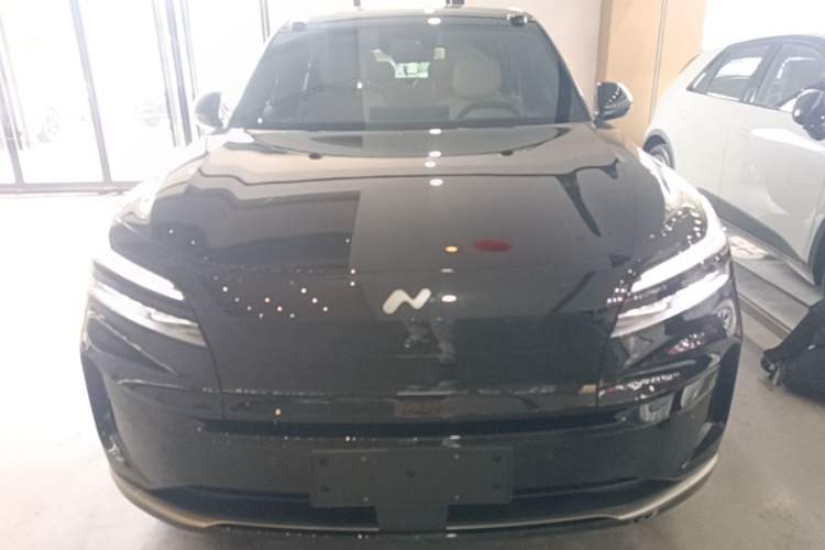 Used ONVO Luxeed L90 2025 Model—Ultra Six-Seater Version Front