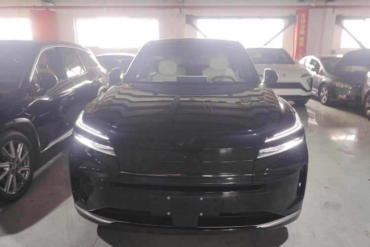 Used ONVO Luxeed L90 2025 Model—Ultra Six-Seater Version Front