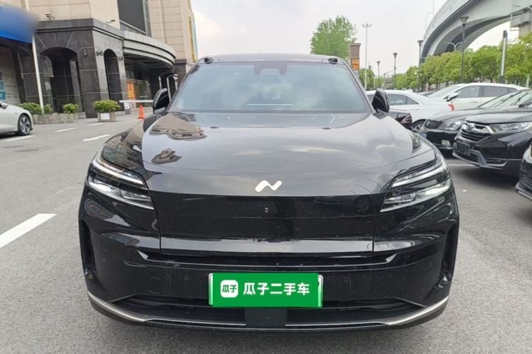 Used ONVO Luxeed L90 2025 Model—Max Six-Seater Version Front