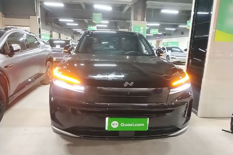 Used ONVO Luxeed L90 2025 Model—Ultra Six-Seater Version Front