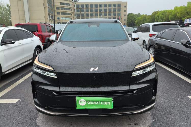 Used ONVO Luxeed L90 2025 Model—Ultra Six-Seater Version Front
