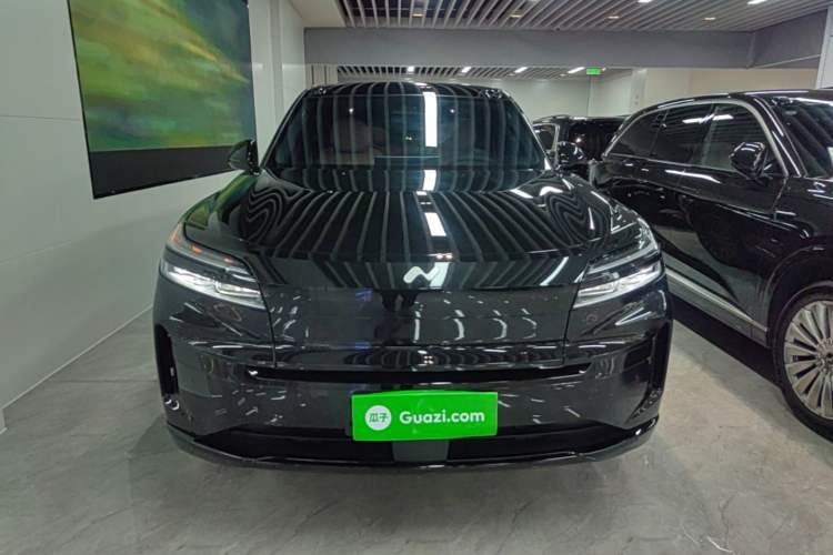 Used ONVO Luxeed L90 2025 Model—Ultra Six-Seater Version Front