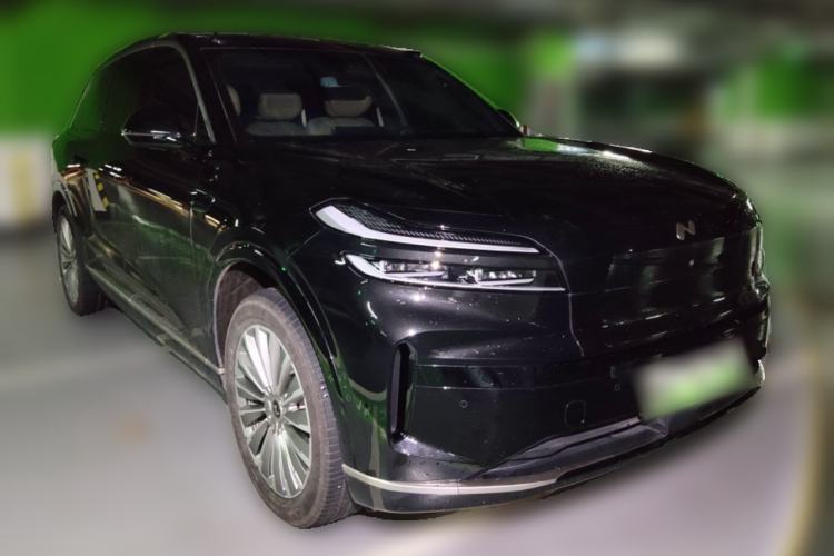 Used ONVO Luxeed L90 2025 Model—Ultra Six-Seater Version Front Right 45 Deg