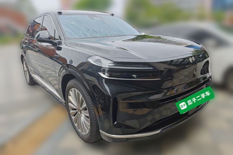 Used ONVO Luxeed L90 2025 Model—Max Six-Seater Version Front Right 45 Deg
