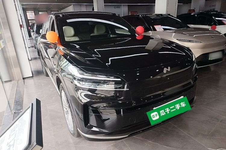 Used ONVO Luxeed L90 2025 Model—Ultra Six-Seater Version Front Right 45 Deg