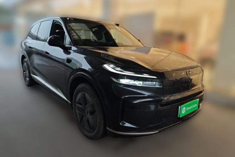 Used ONVO Luxeed L90 2025 Model—Pro Seven-Seater Version Front Right 45 Deg