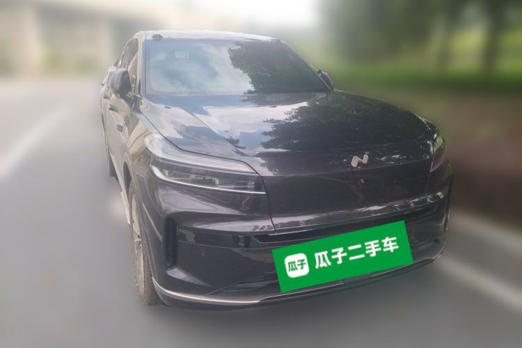 Used ONVO Luxeed L90 2025 Model—Max Six-Seater Version Front Right 45 Deg
