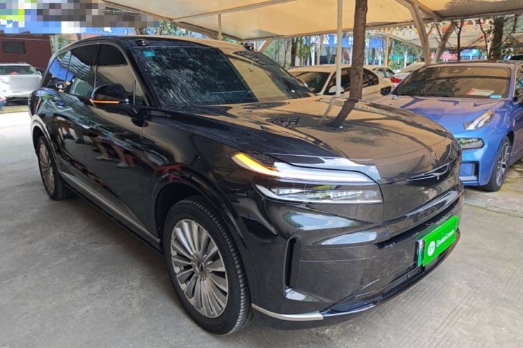 Used ONVO Luxeed L90 2025 Model—Ultra Six-Seater Version Front Right 45 Deg