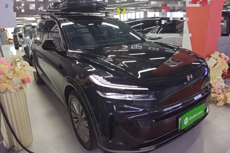 Used ONVO Luxeed L90 2025 Model—Max Six-Seater Version Front Right 45 Deg