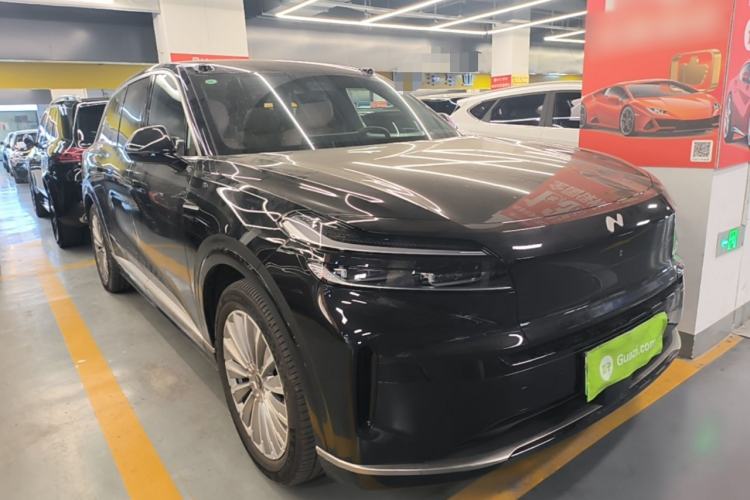 Used ONVO Luxeed L90 2025 Model—Max Six-Seater Version Front Right 45 Deg