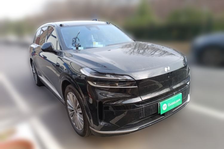 Used ONVO Luxeed L90 2025 Model—Ultra Six-Seater Version Front Right 45 Deg
