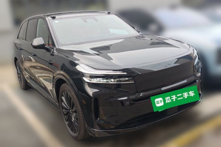 Used ONVO Luxeed L90 2025 Model—Black Knight Special Edition—Six-Seater Front Right 45 Deg