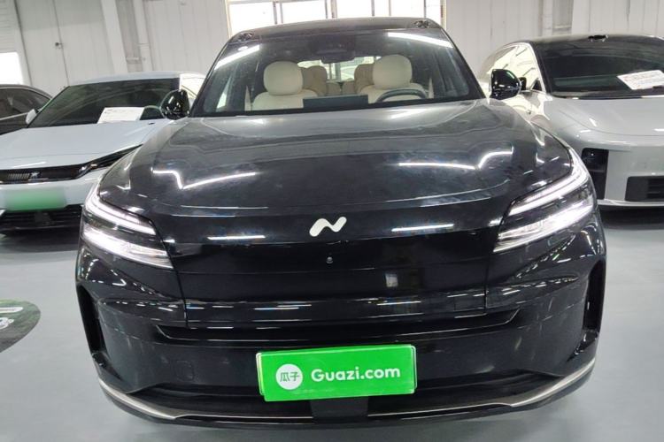 Used ONVO Luxeed L90 2025 Model—Max Six-Seater Version Front