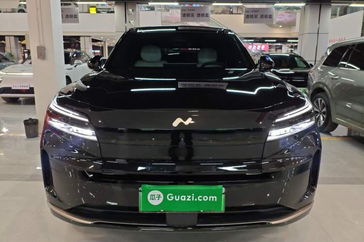 Used ONVO Luxeed L90 2025 Model—Ultra Six-Seater Version Front