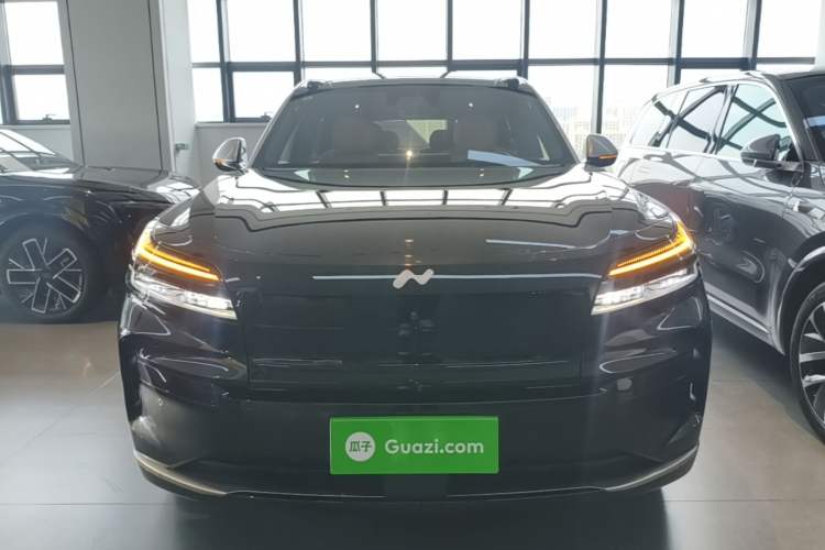 Used ONVO Luxeed L90 2025 Model—Max Six-Seater Version Front