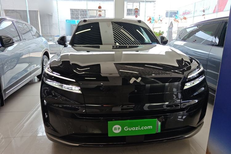 Used ONVO Luxeed L90 2025 Model—Ultra Six-Seater Version Front