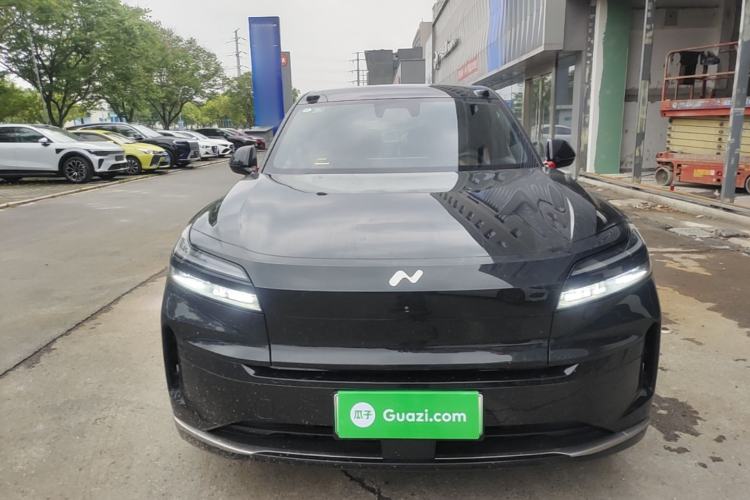 Used ONVO Luxeed L90 2025 Model—Ultra Six-Seater Version Front