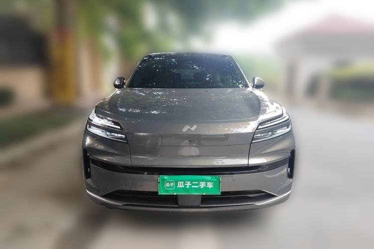 Used ONVO Luxeed L90 2025 Model—Ultra Six-Seater Version Front