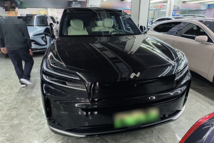 Used ONVO Luxeed L90 2025 Model—Max Six-Seater Version Front