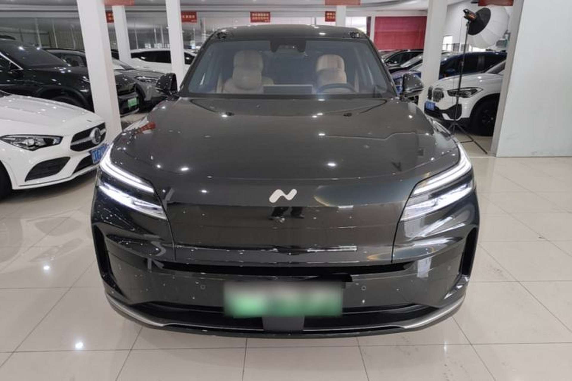 Used ONVO Luxeed L90 2025 Model—Ultra Six-Seater Version Front