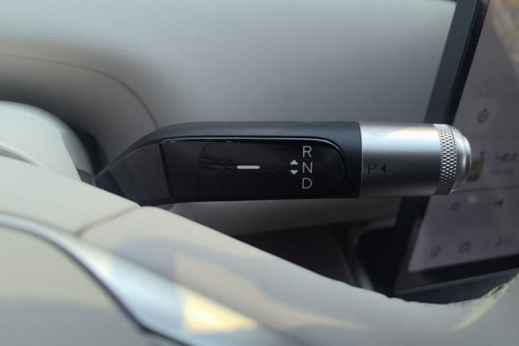 Used ONVO Luxeed L90  Gear Lever