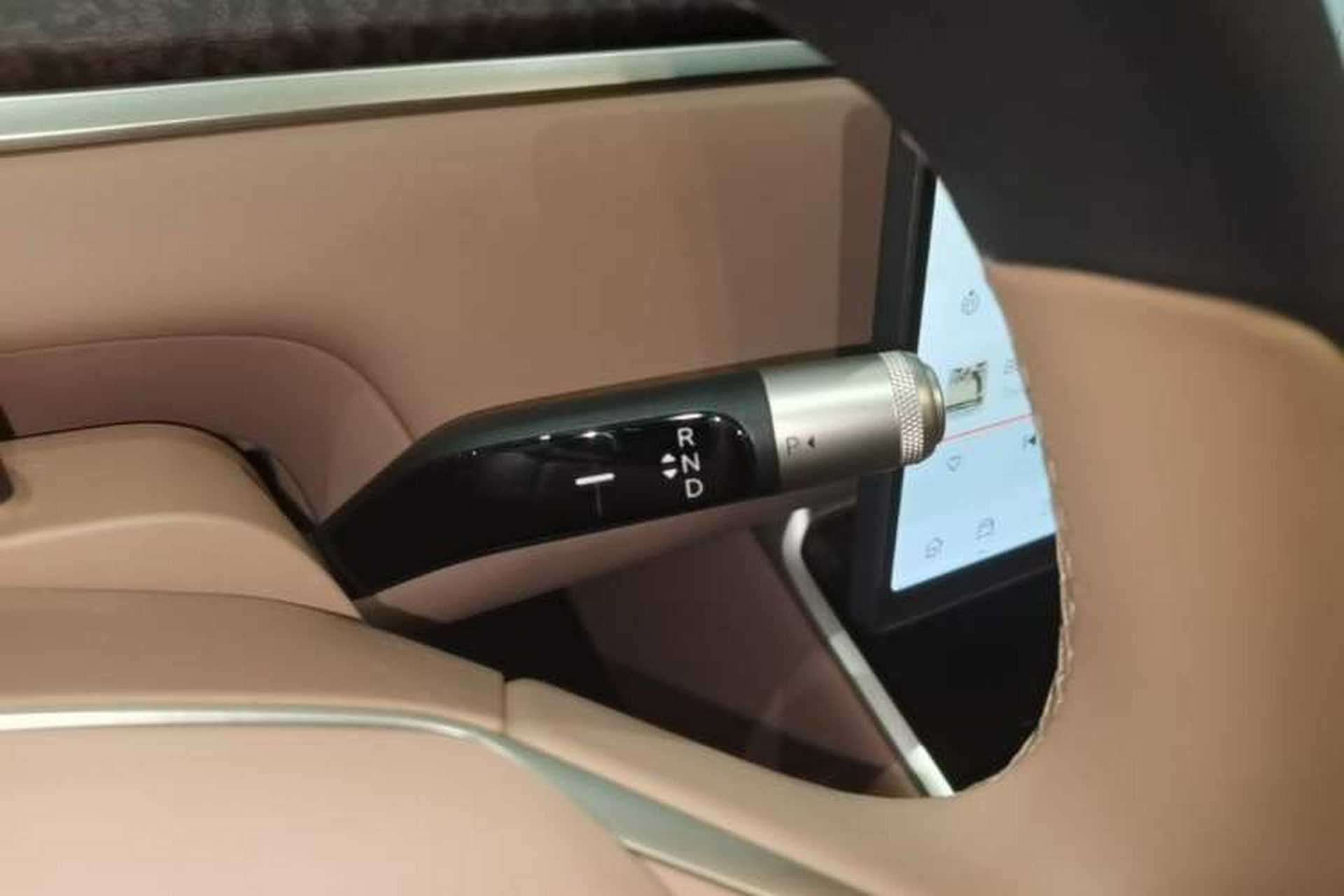 Used ONVO Luxeed L90 2025 Model—Max Six-Seater Version Gear Lever