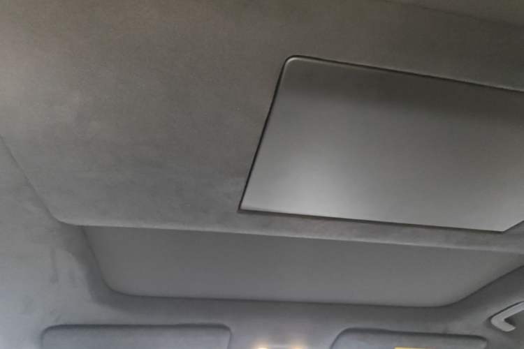Used ONVO Luxeed L90 2025 Model Ultra Six-Seater 60-degree Battery Edition Headliner