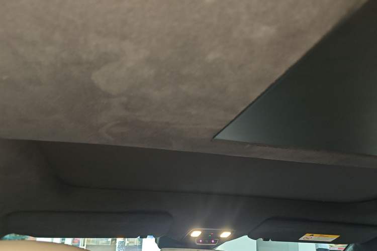 Used ONVO Luxeed L90 2025 Model—Ultra Six-Seater Version Headliner