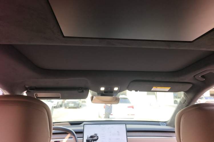 Used ONVO Luxeed L90 2025 Model—Ultra Six-Seater Version Headliner