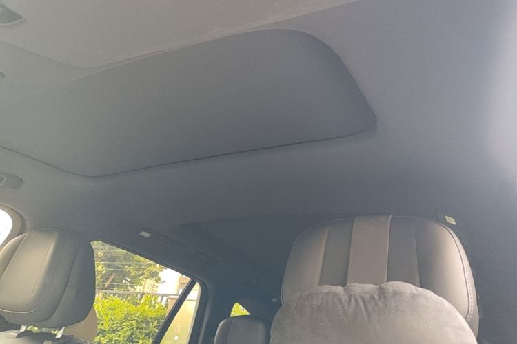 Used ONVO Luxeed L90 2025 Model—Pro Seven-Seater Version Headliner