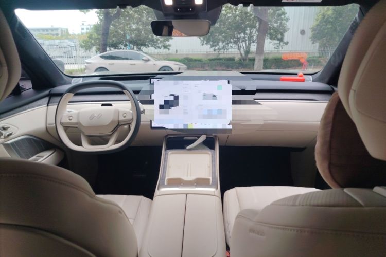 Used ONVO Luxeed L90 2025 Model—Max Seven-Seater Version Headliner
