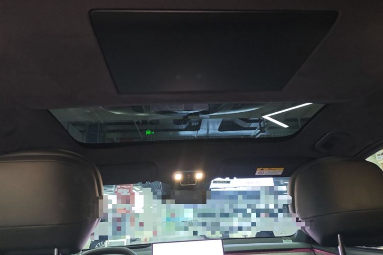 Used ONVO Luxeed L90 2025 Model—Max Six-Seater Version Headliner