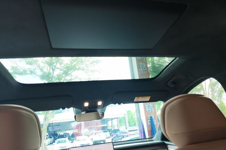 Used ONVO Luxeed L90 2025 Model—Ultra Six-Seater Version Headliner