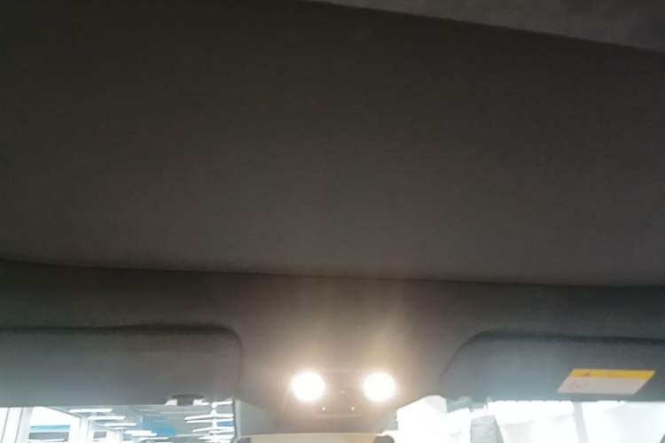 Used ONVO Luxeed L90 2025 Model—Ultra Six-Seater Version Headliner