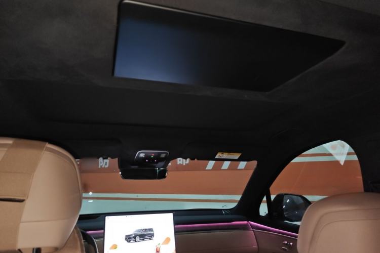 Used ONVO Luxeed L90 2025 Model—Ultra Six-Seater Version Headliner